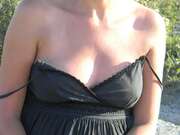 Photos des seins de Houps17, apres la plage