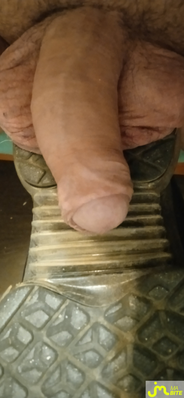bites de J'aimelabiteetpiss