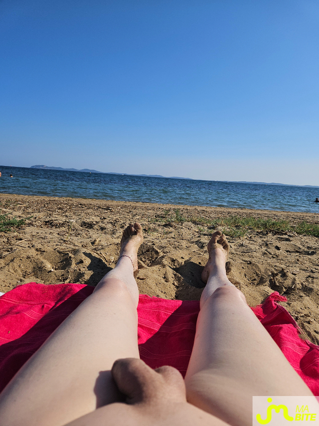 bites de naturiste83