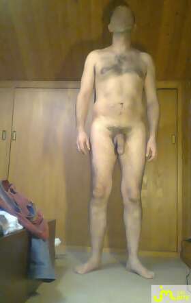 Photos de bites : dans ma chambre tout nu !!!!!