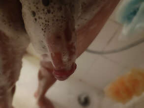 Photos de bites : Sous la douche 