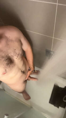 Photos de bites : Une bonne douche 