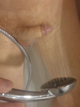 Photos de bites : Petite douche