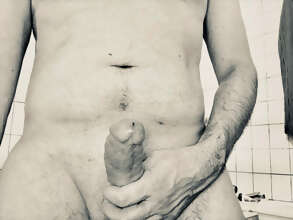 Photos de bites : Qui la veut (hétéro pour femme ou couple)