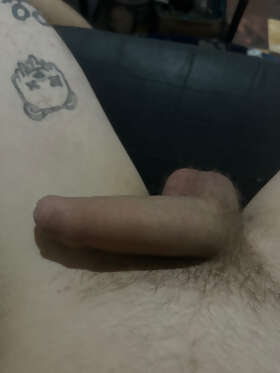 Photos de bites : Qui pour cette bite 