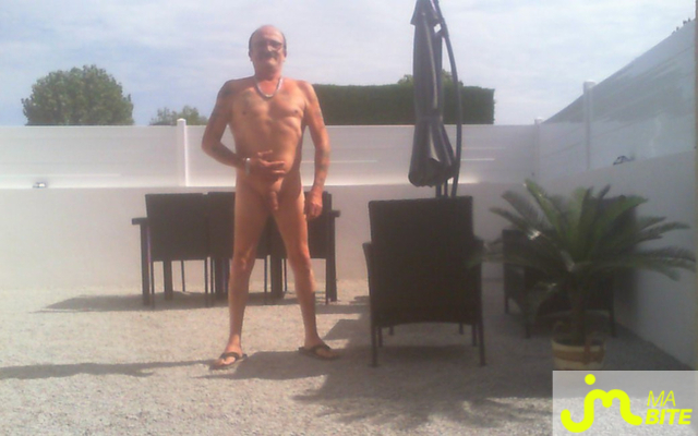 bites de juste moi nu