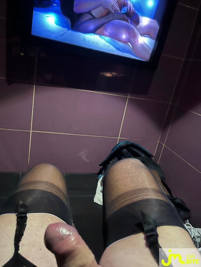 Photos de bites : Exhib en sex shop !! 