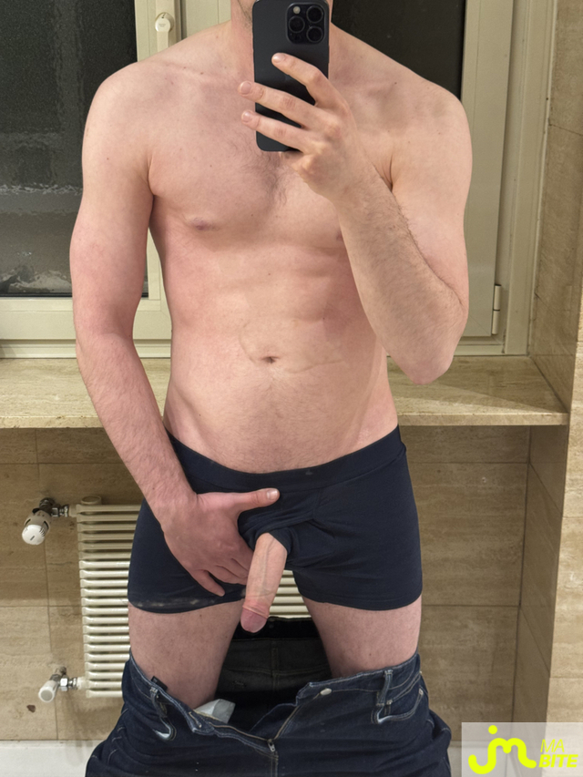 bites de Dada&iuml;steSexuel