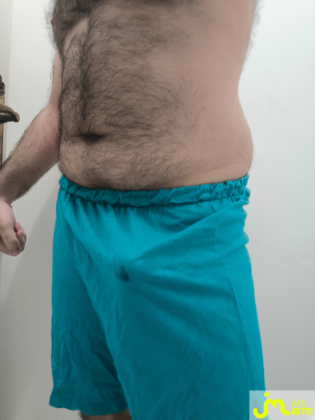 Photos de bites : Dans mon short de pyjama