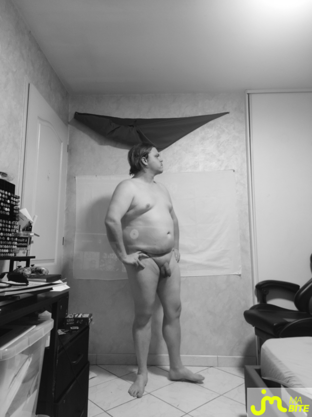 Photos de bites : Mon petit sexe en Noir et Blanc