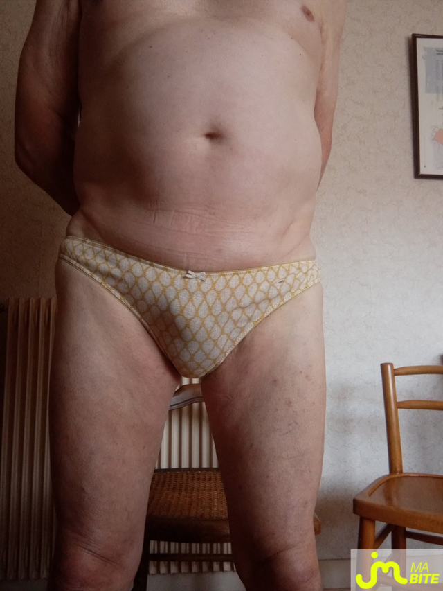 Photos de bites : encore une autre petite culote