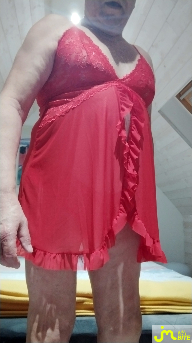 Photos de bites : Nuisette longue et fendue