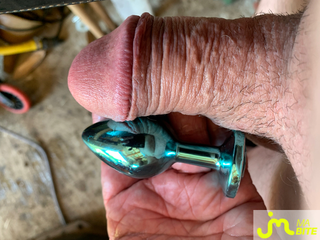 Photos de bites : Apr&egrave;s mon plug place au gode 