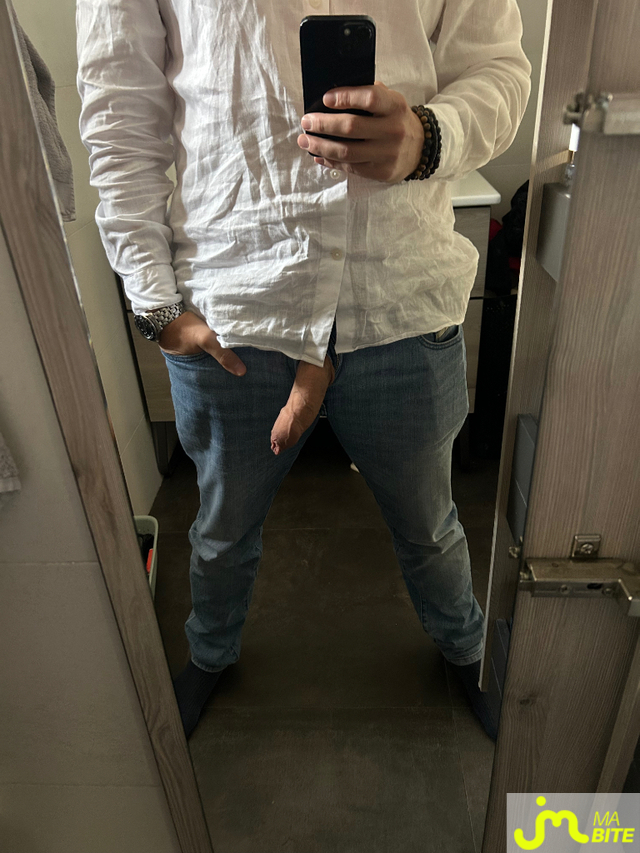 Photos de bites : Tenue d&eacute;contract&eacute; &hellip;