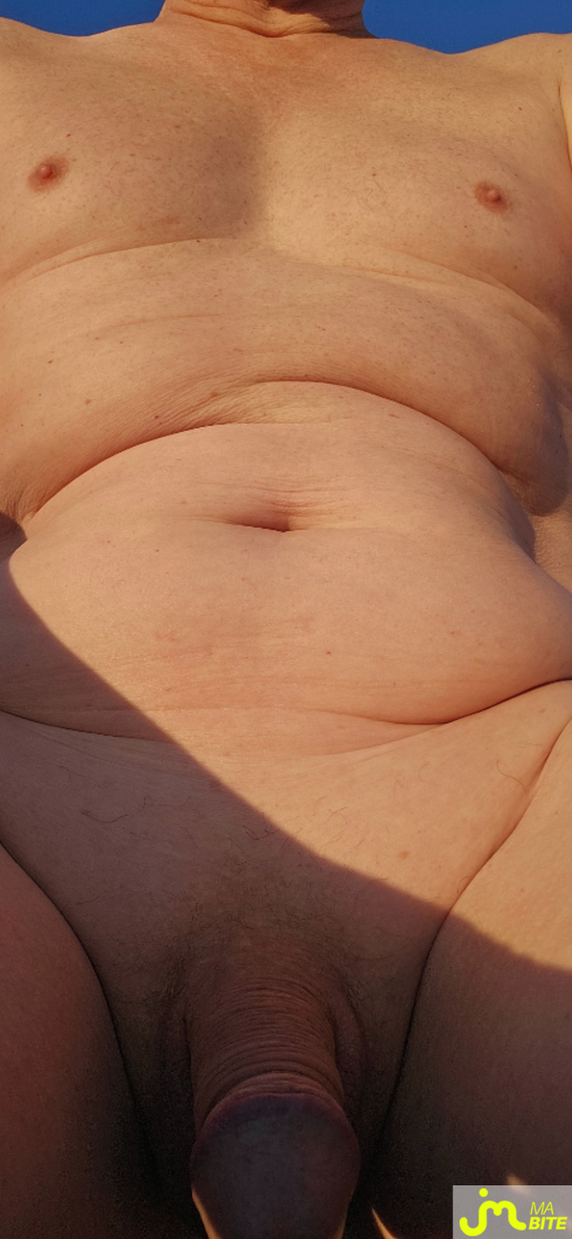 bites de naturiste83