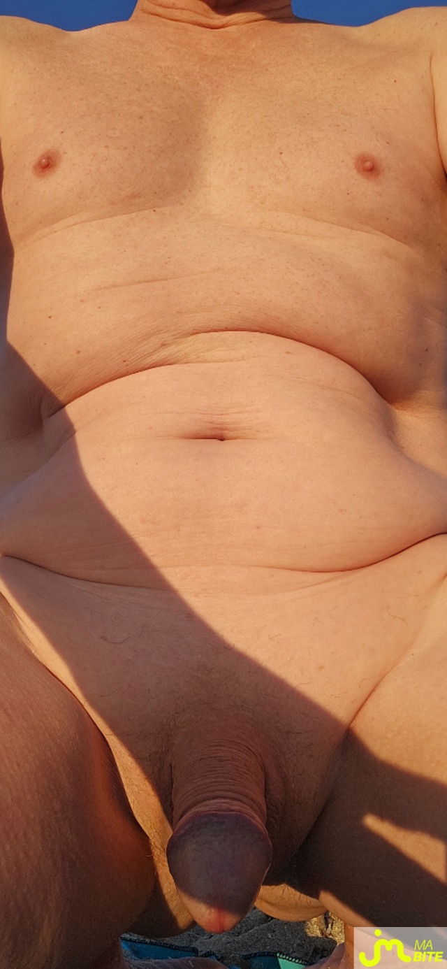 bites de naturiste83
