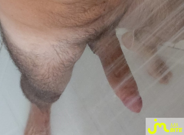 Photos de bites : Sous la douche