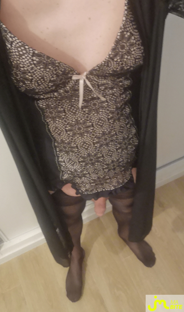 Photos de bites : Les tenues de madame... 